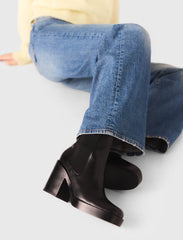 Maje Sale / Heeled leather chelsea boot