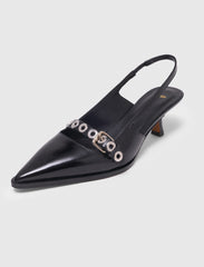 Maje Outlet / Leather pumps with eyelet strap