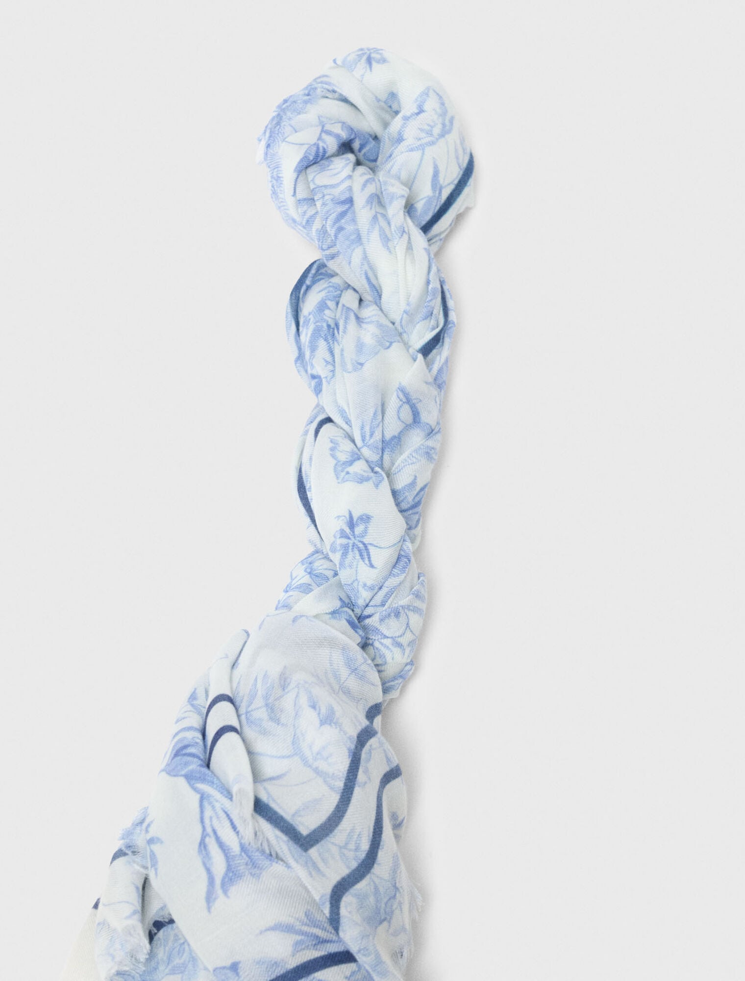Maje Outlet / Floral print wool blend shawl