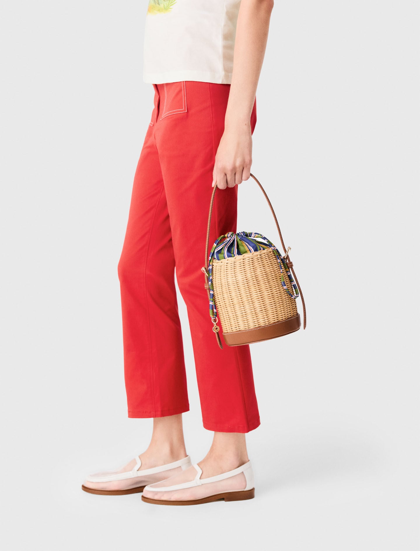 Maje Online / Wicker basket with printed pouch