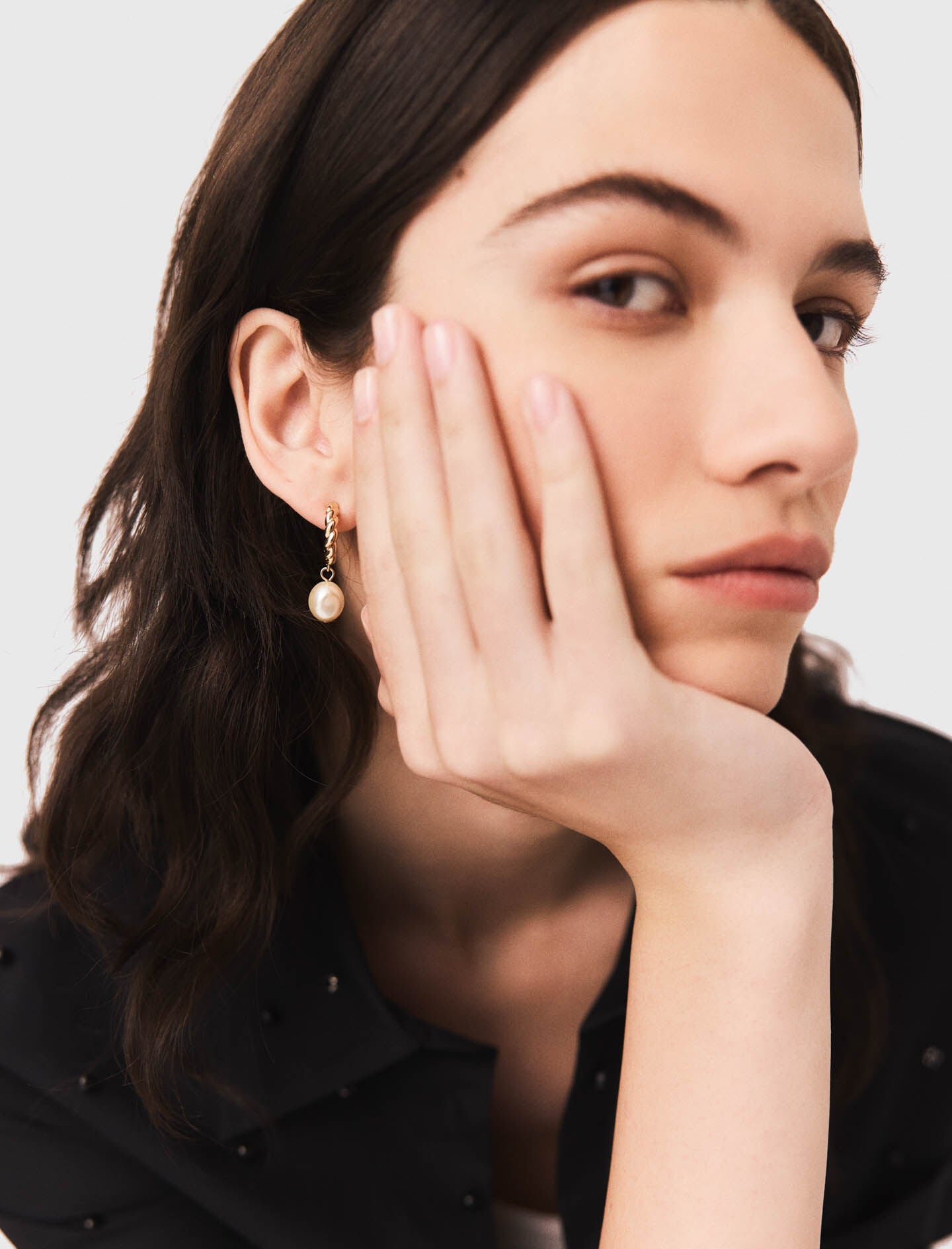 Maje Shop / Twisted bead hoop earrings