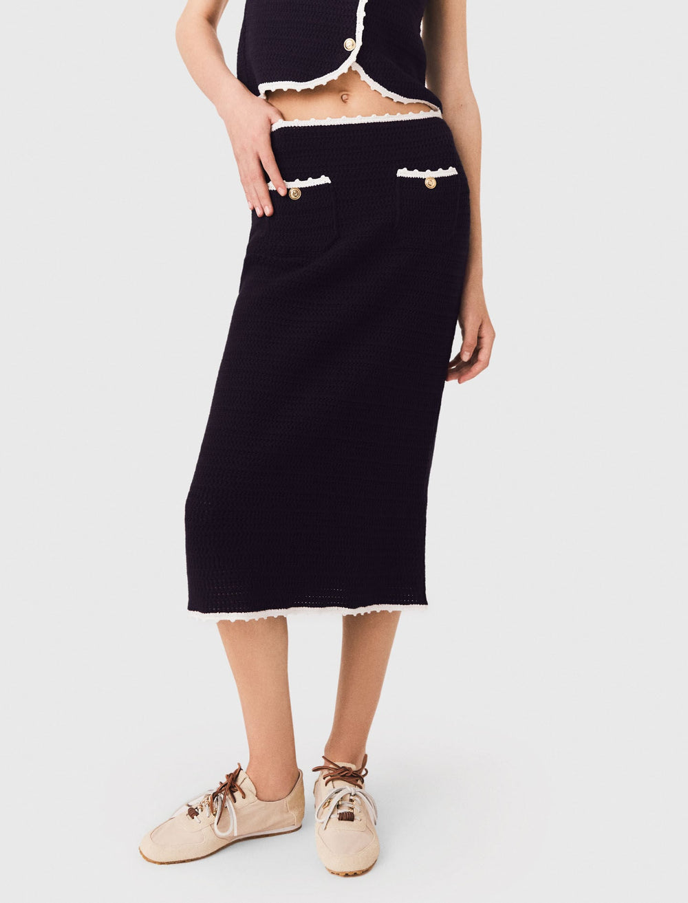 Maje Outlet / Midi skirt with crochet trim
