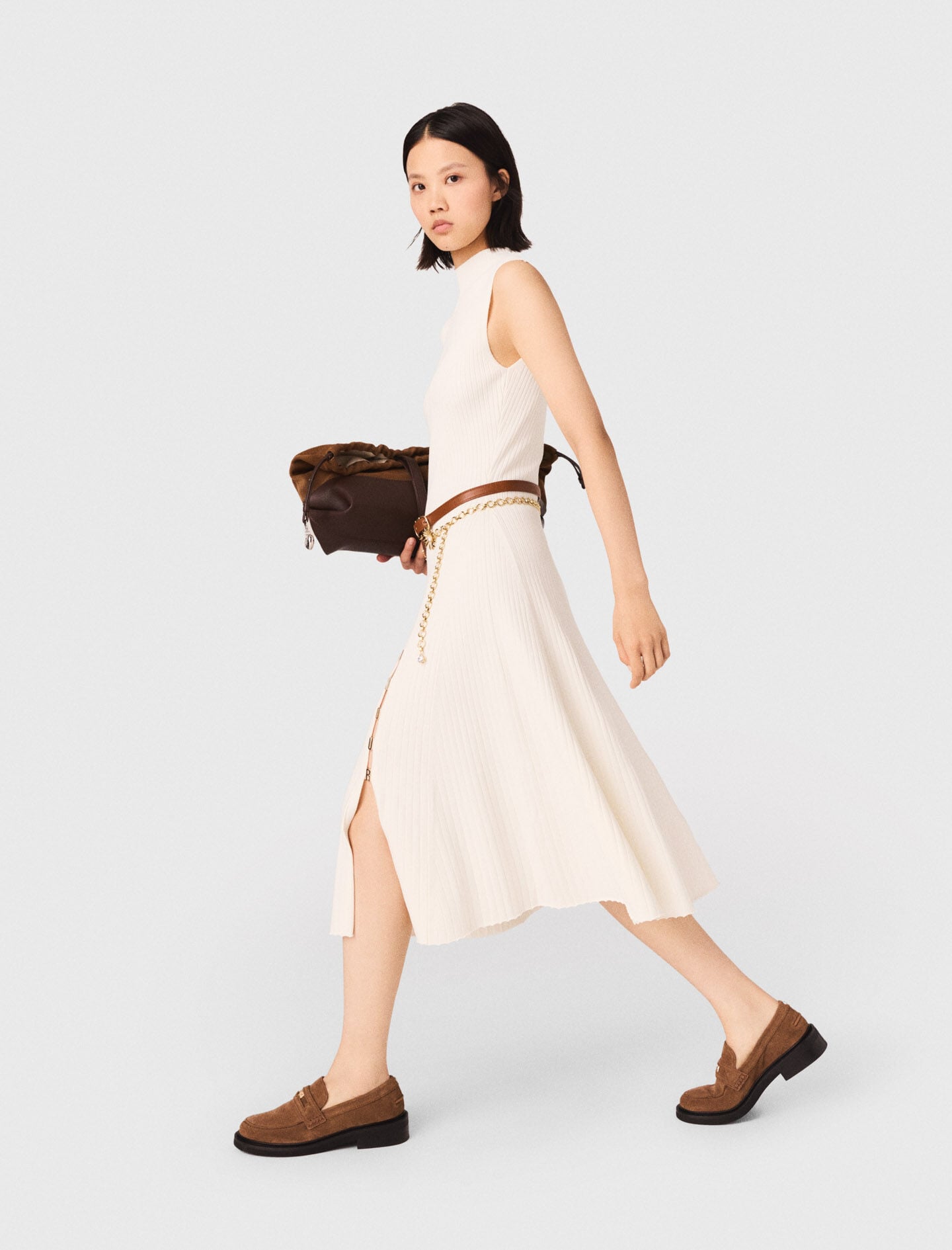Maje Outlet / Ribbed dress with side slit