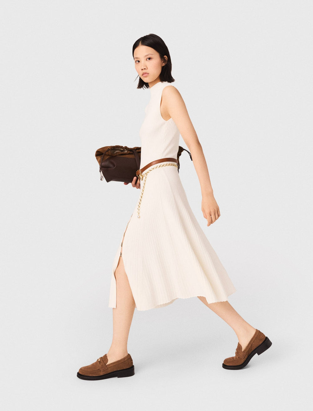 Maje Outlet / Ribbed dress with side slit