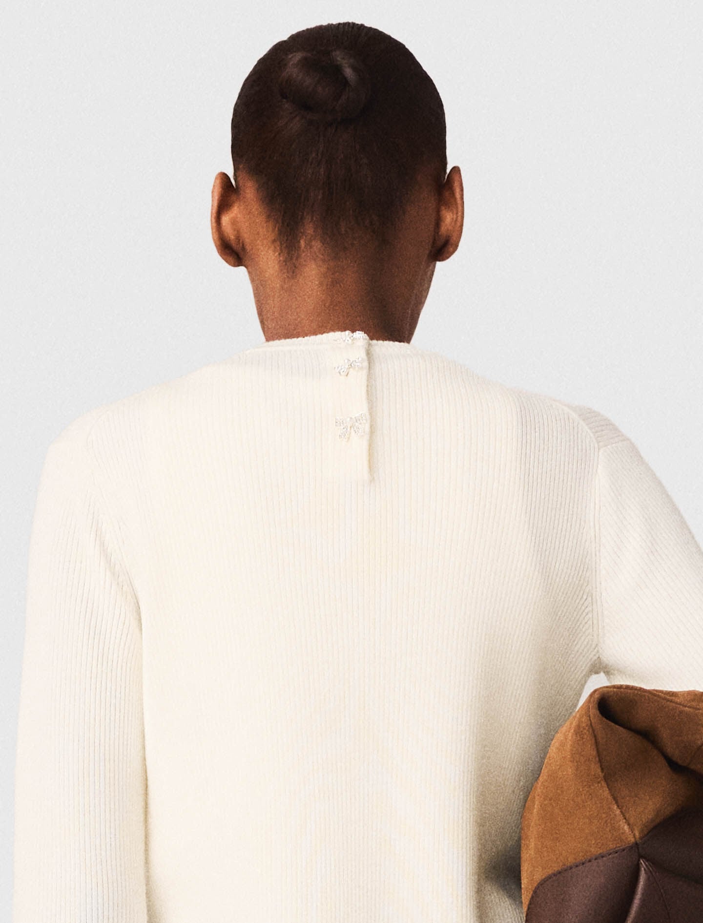 Maje Shop / Sweater with jewelled buttons