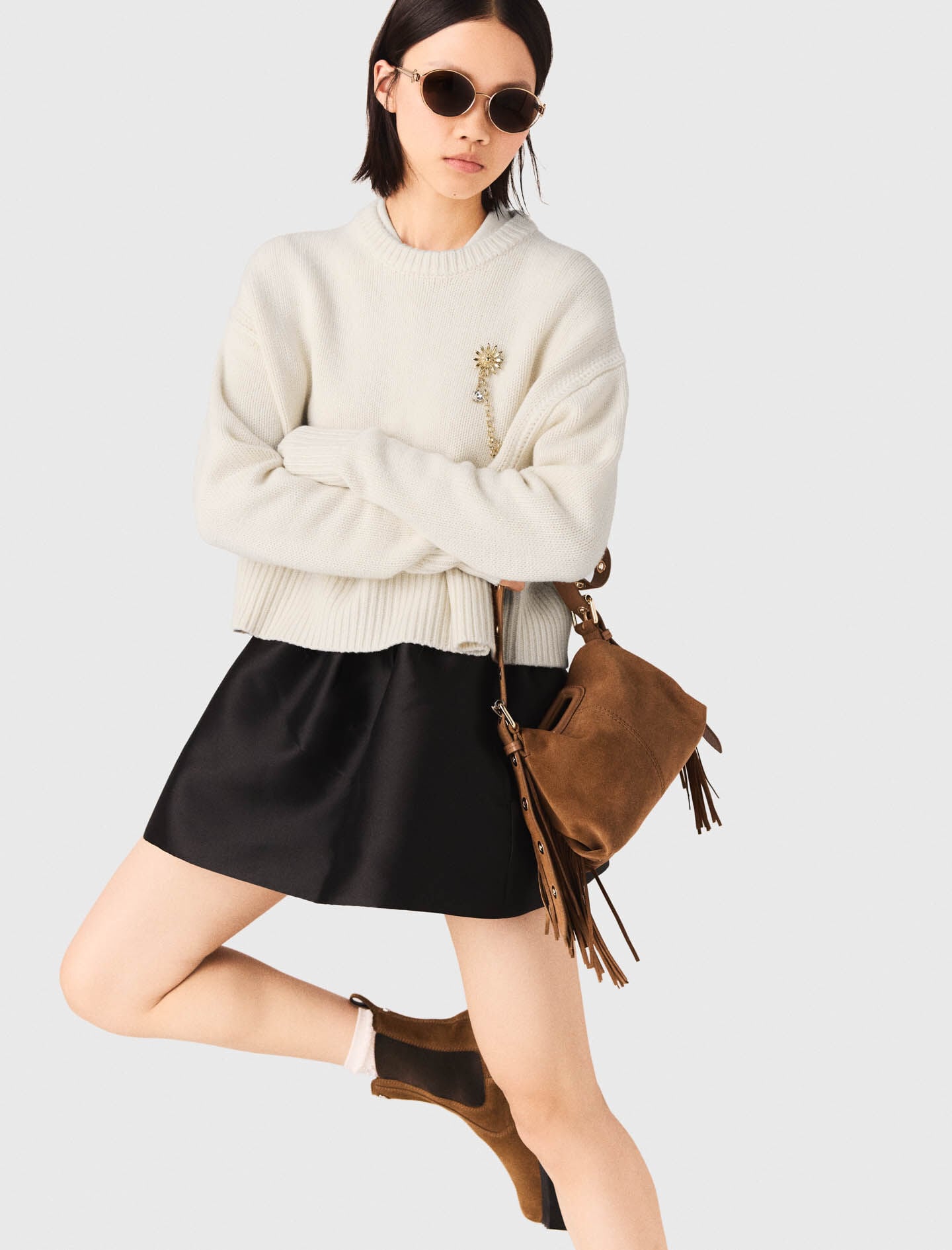 Maje On Sale / Sweater with floral brooch