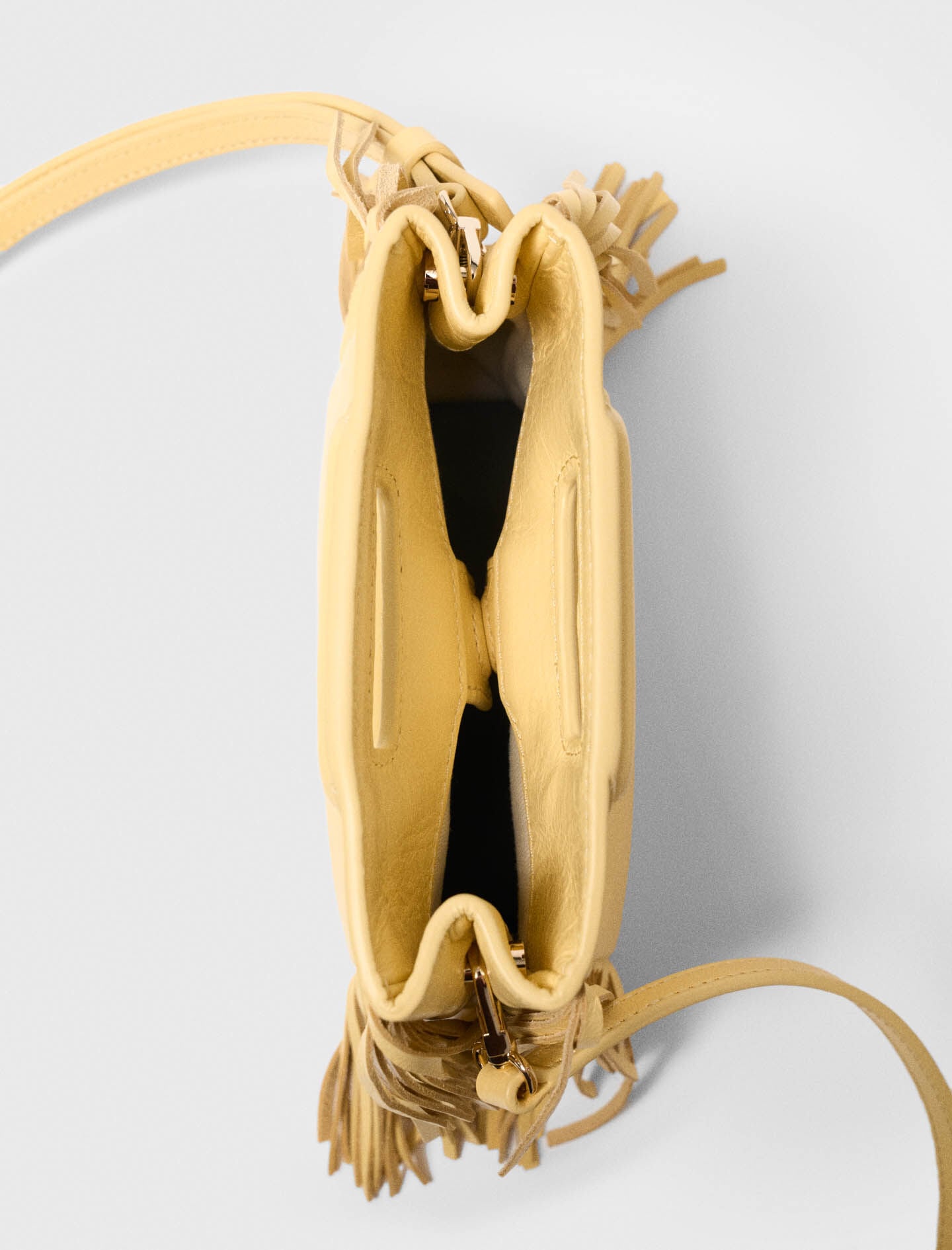 Maje Online / Matte crackled leather M Mini bag