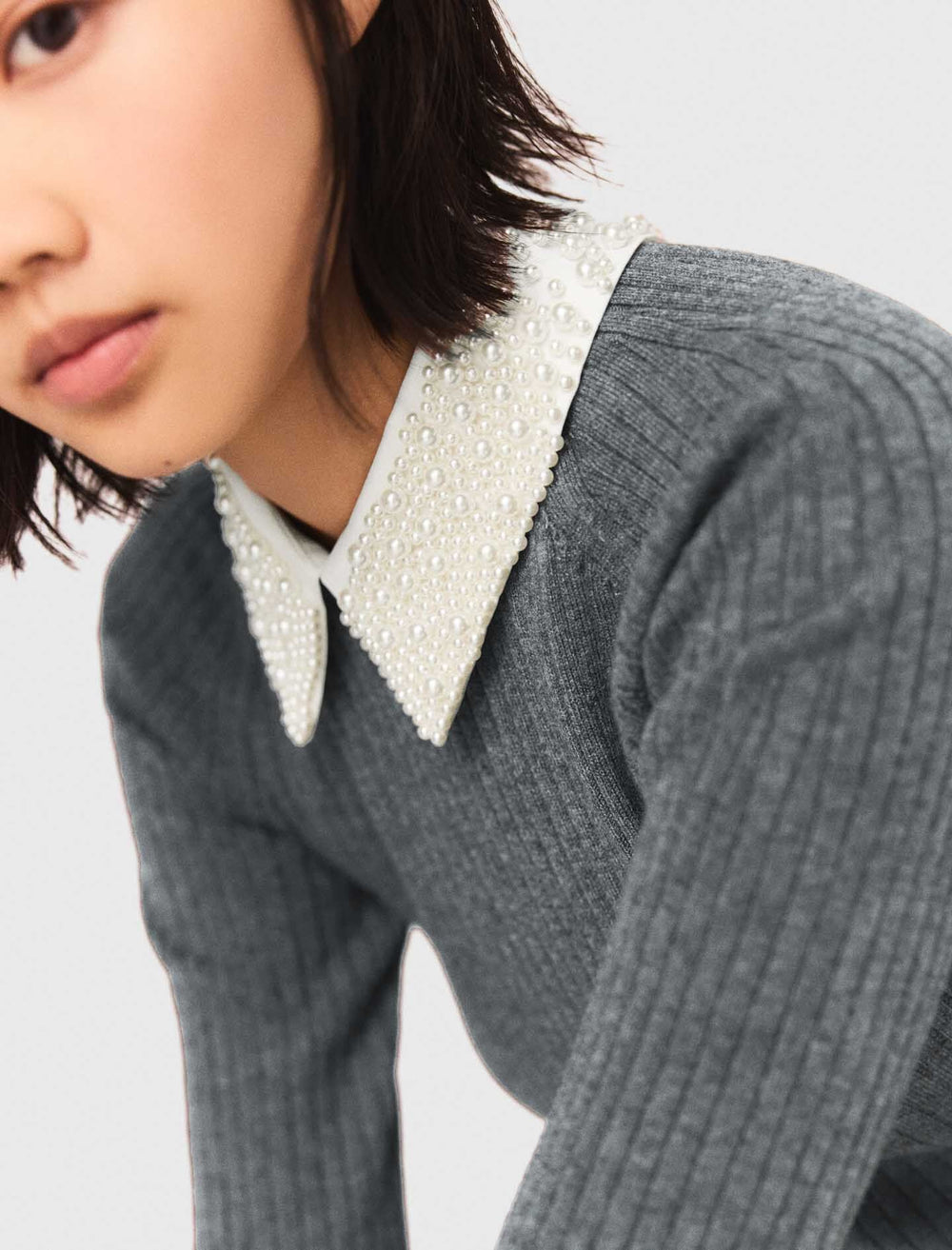 Maje Outlet / Beaded-collar short knit dress