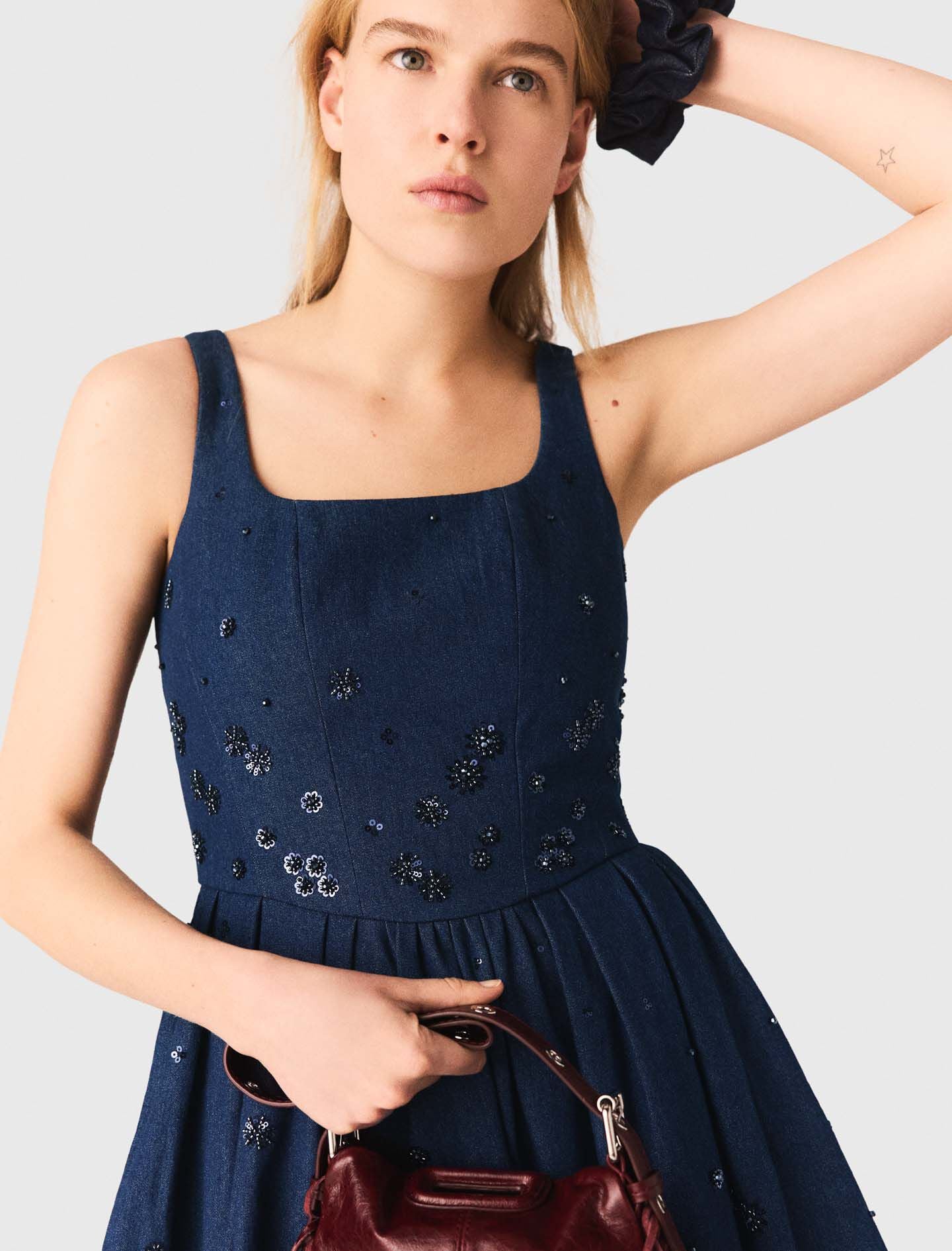 Maje Discount / Flared embroidered denim dress