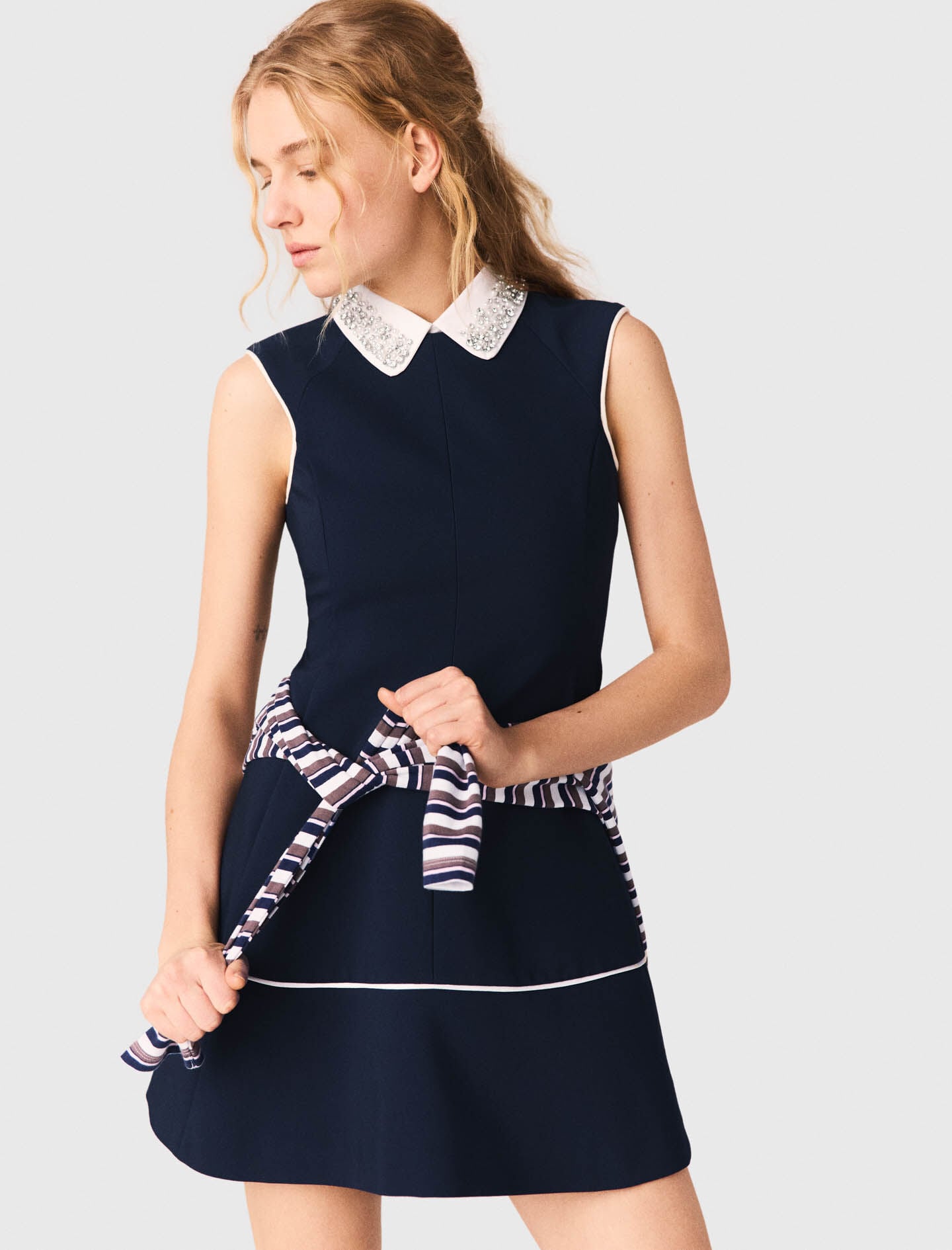 Maje Outlet / Flared dress with contrast trim