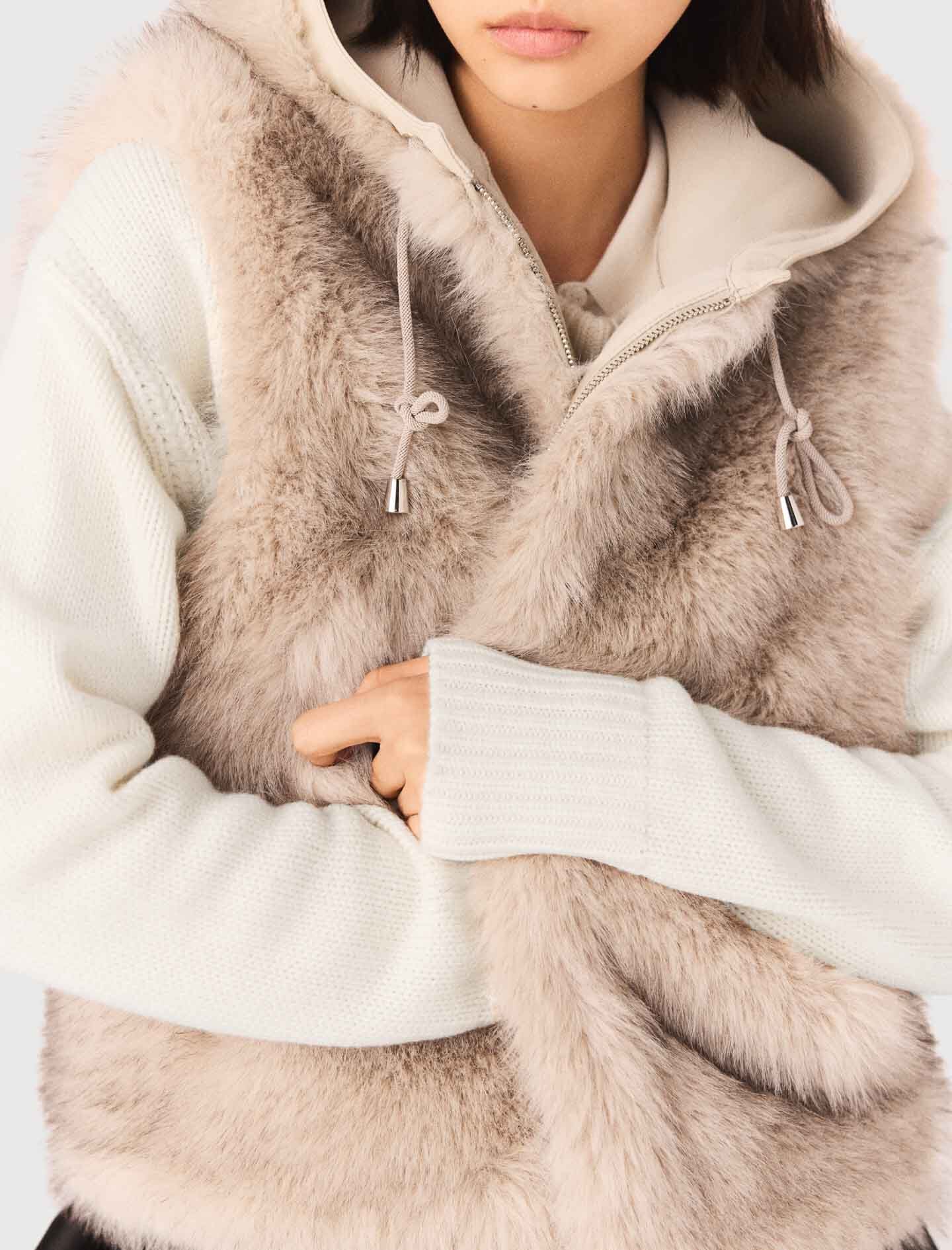 Maje Outlet / Short faux fur jacket