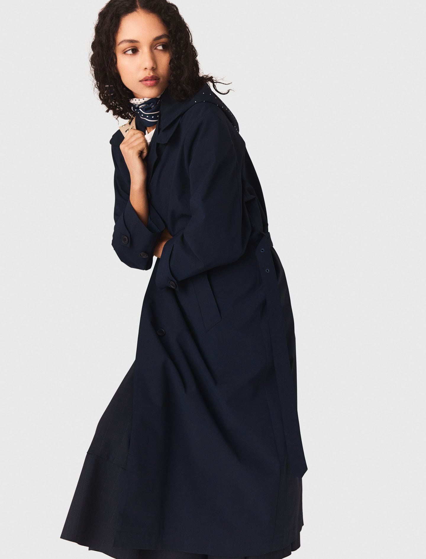 Maje Shop / Removable rhinestone-hood trench