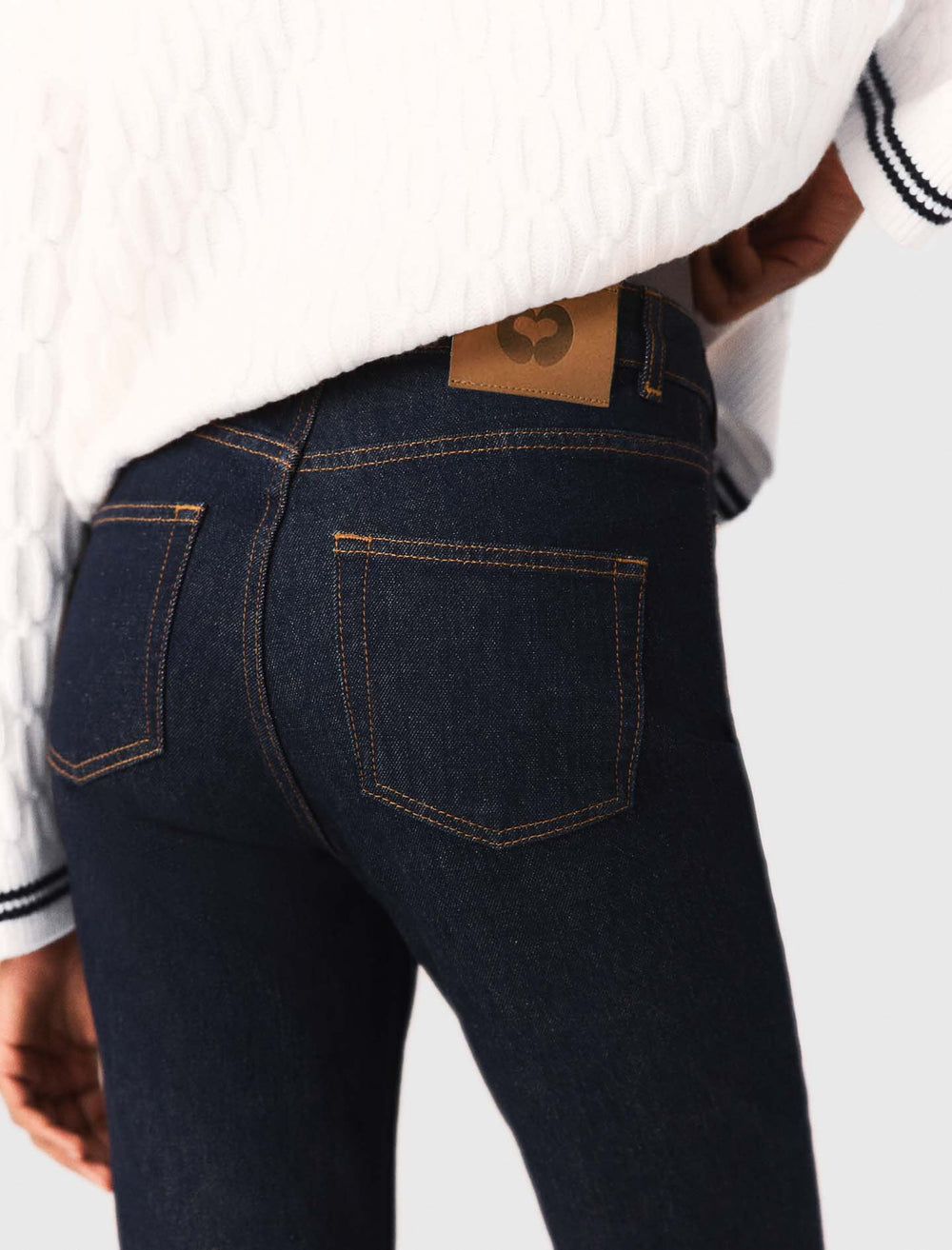 Maje Online / Denim jeans with pockets