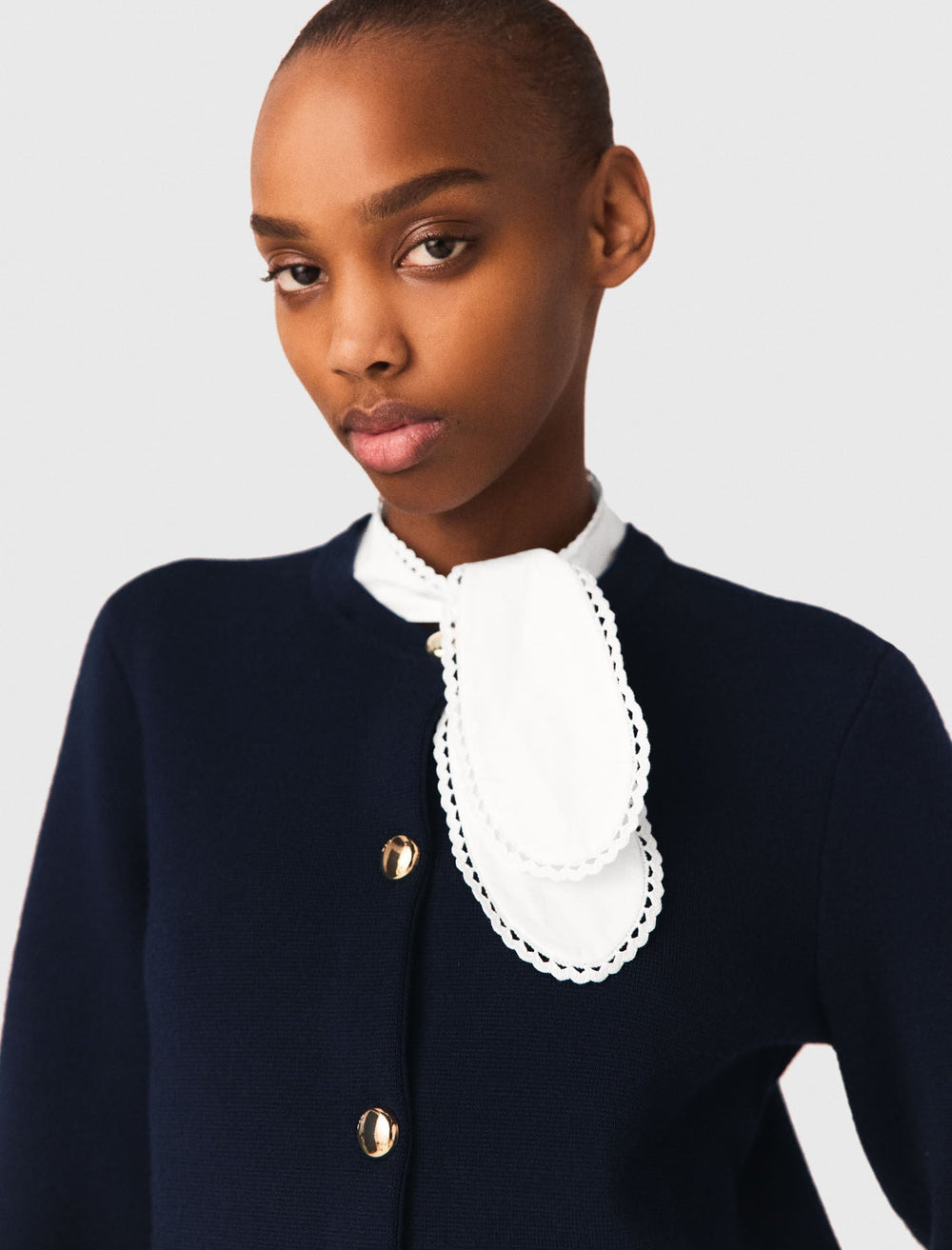 Maje Outlet / Cardigan with embroidered collar
