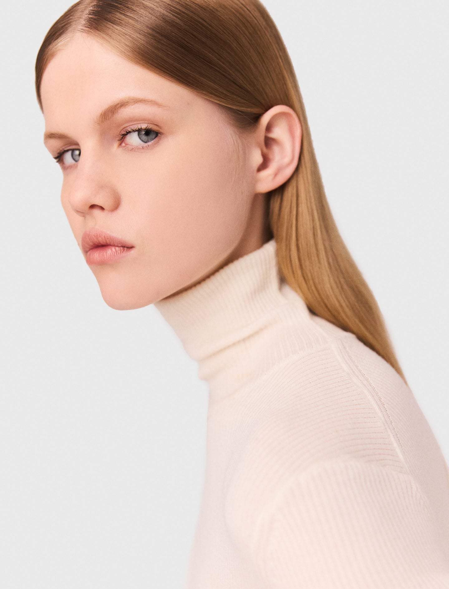 Maje Outlet / Wool and silk sweater