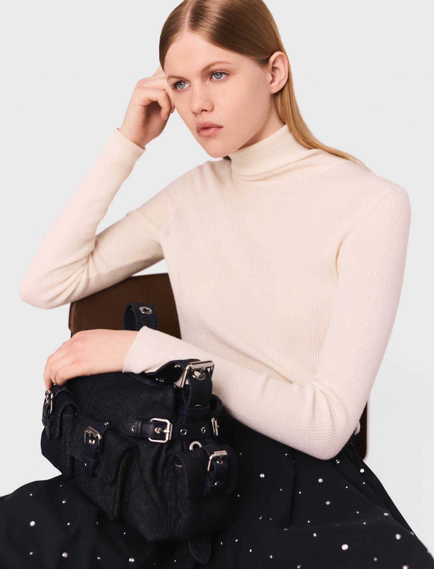 Maje Outlet / Wool and silk sweater