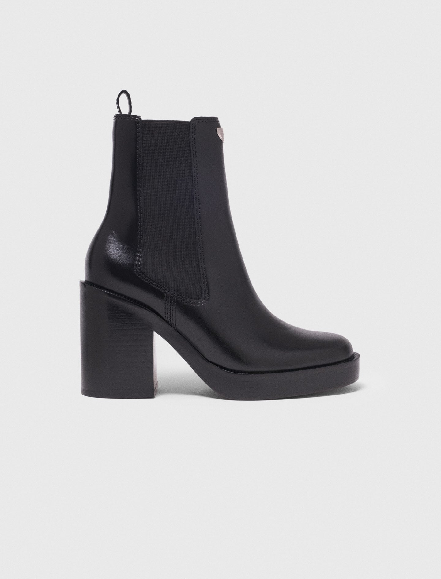 Maje Sale / Heeled leather chelsea boot
