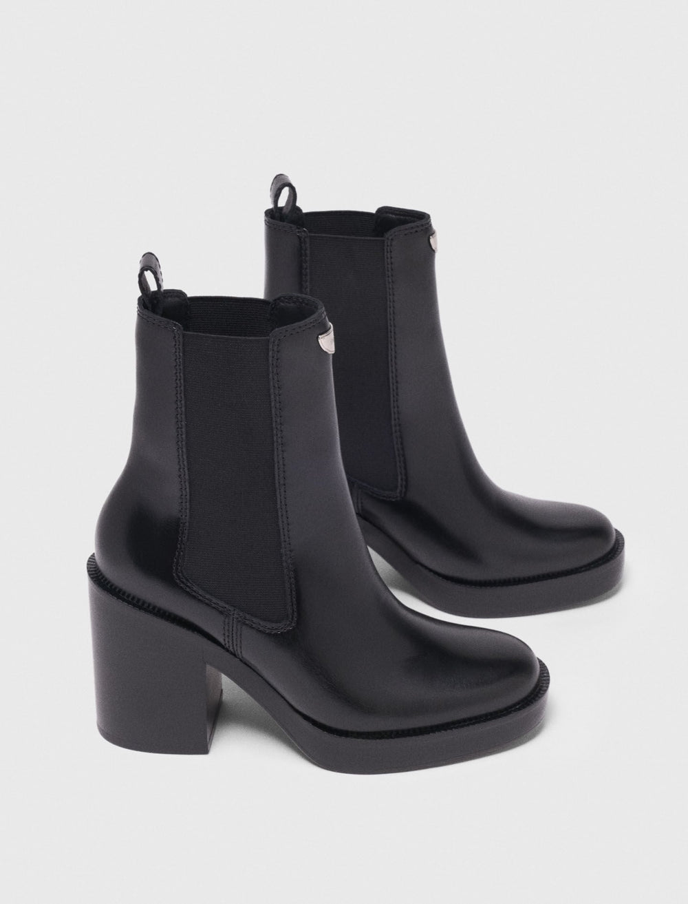 Maje Sale / Heeled leather chelsea boot