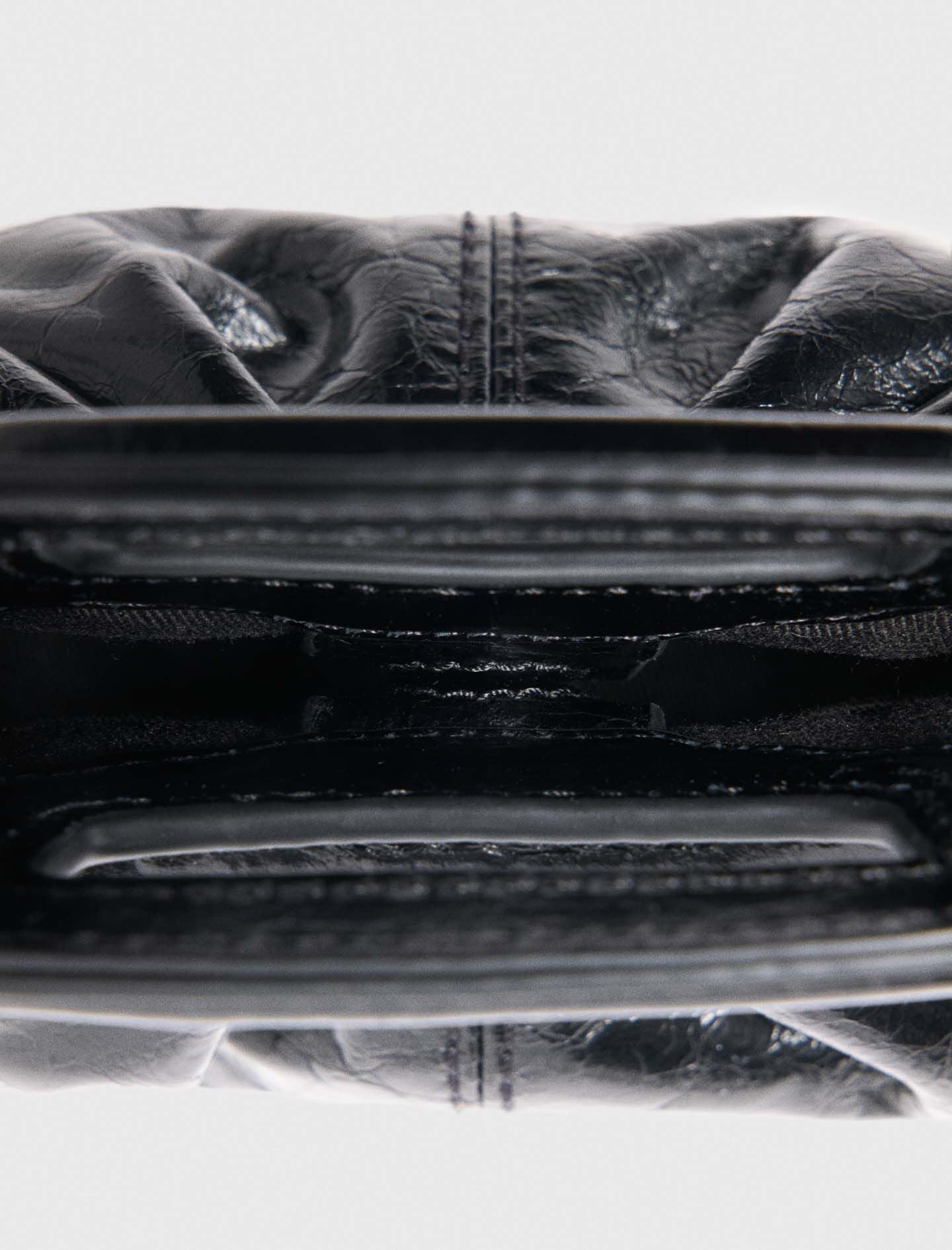 Maje Discount / Crackled leather Milpli mini Clutch