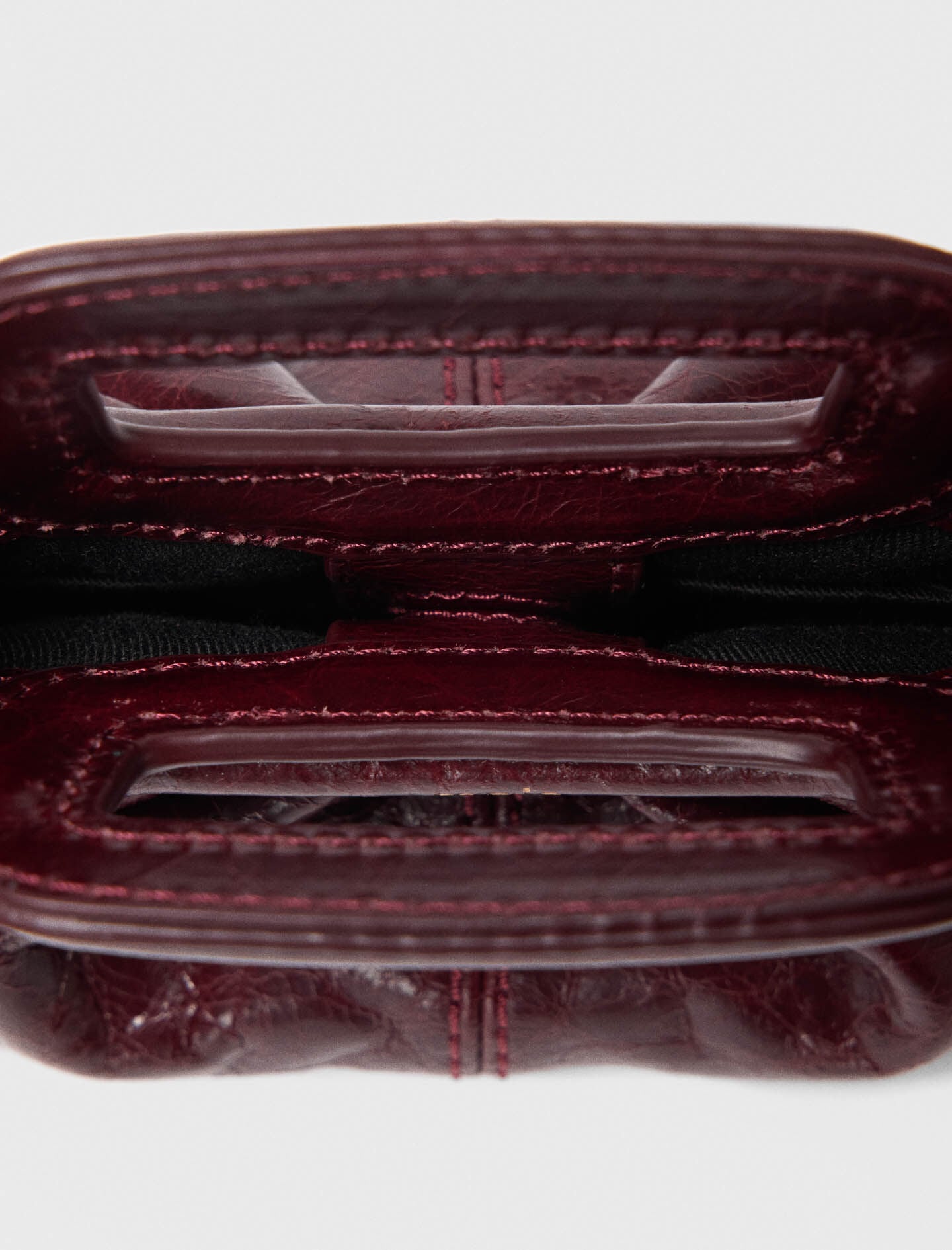 Maje Outlet / Crackled leather Milpli mini Clutch