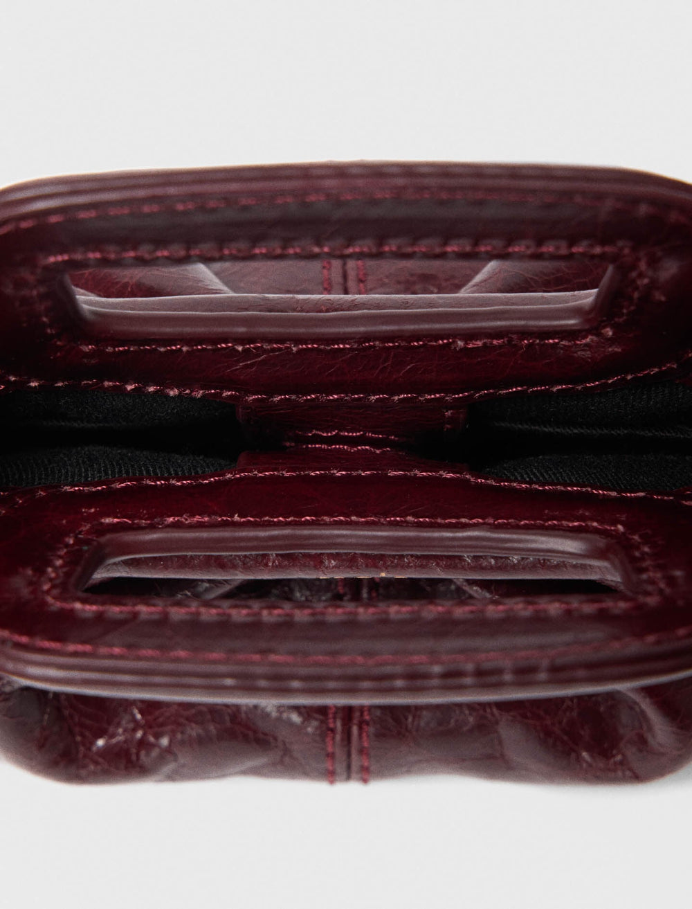 Maje Outlet / Crackled leather Milpli mini Clutch