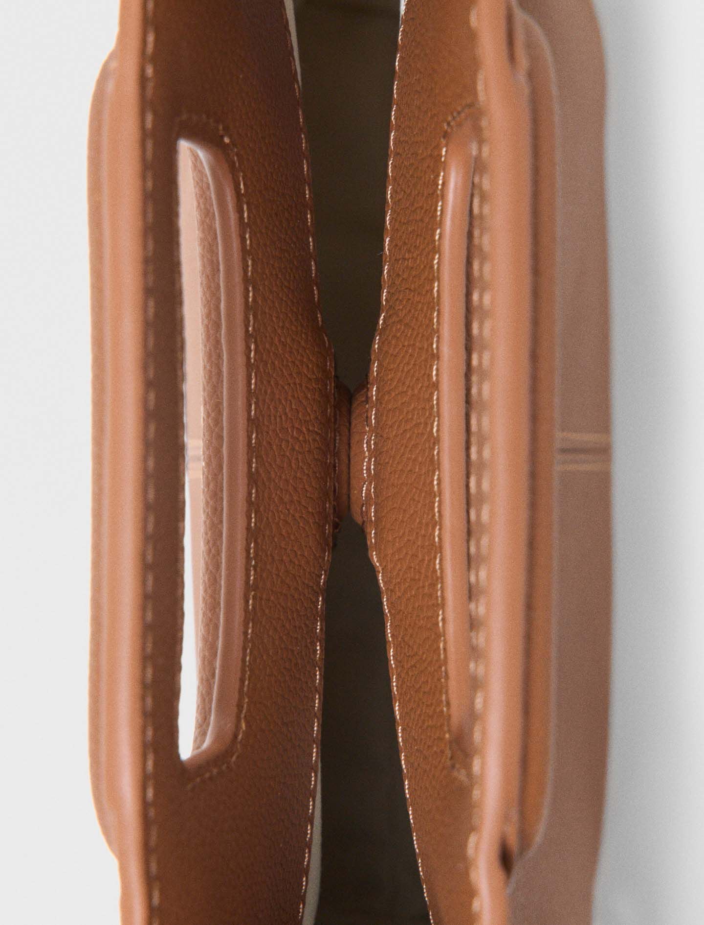 Maje On Sale / Grained leather M bag