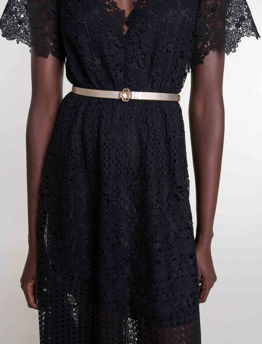 Maje Sale / Slim belt with Clover buckle