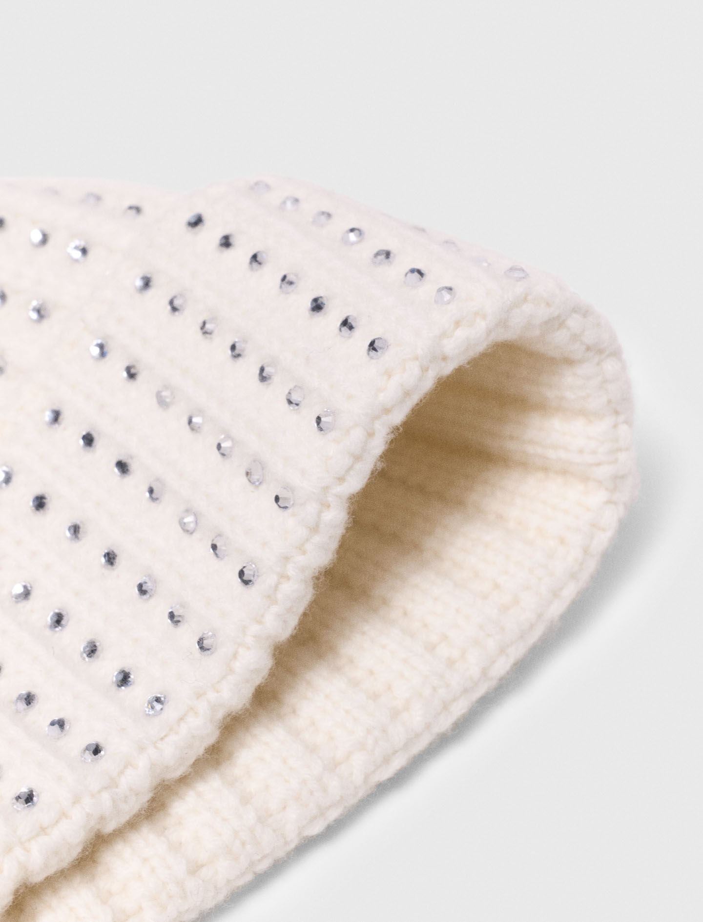 Maje New / Wool and rhinestone hat