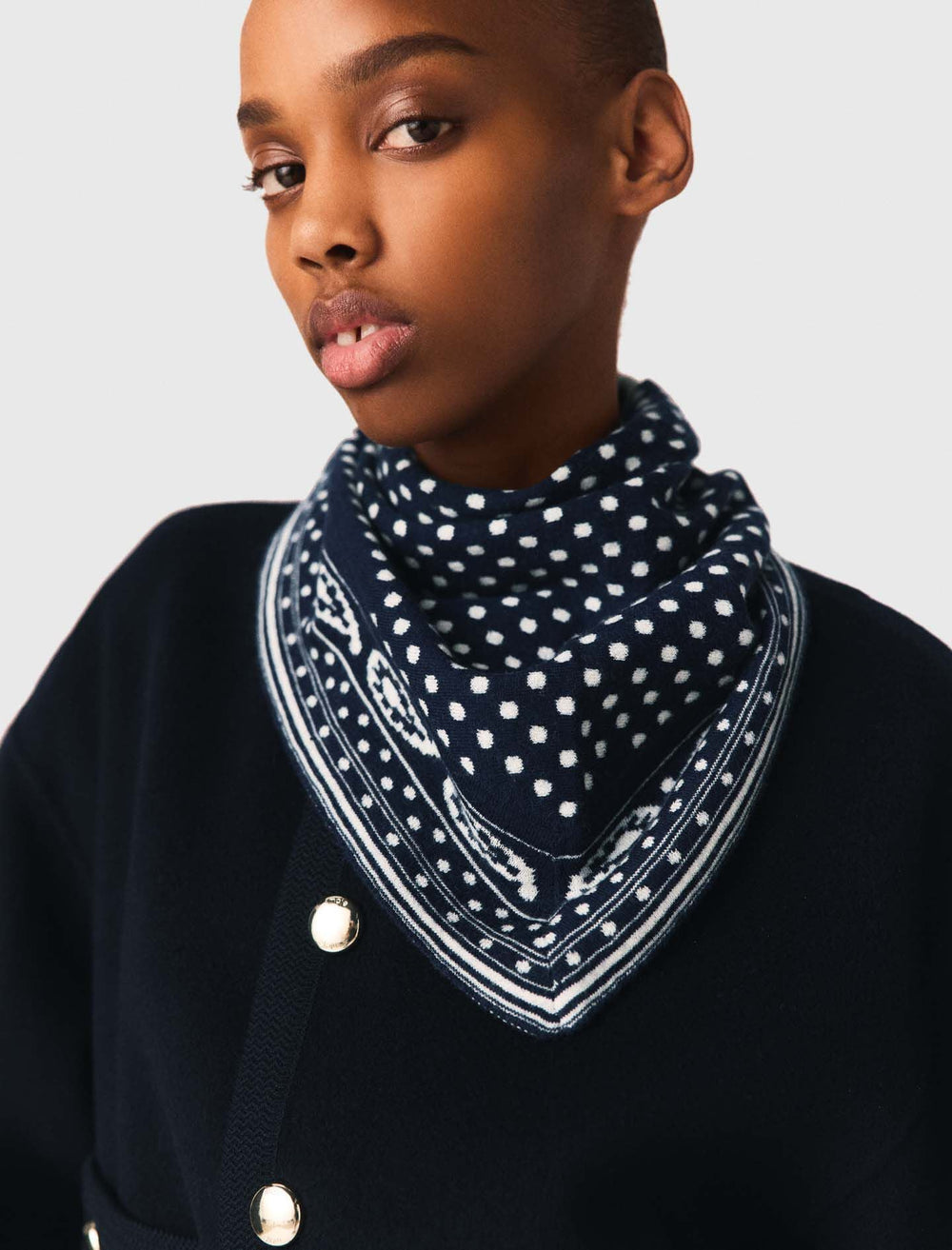 Maje Online / Reversible wool and cashmere scarf