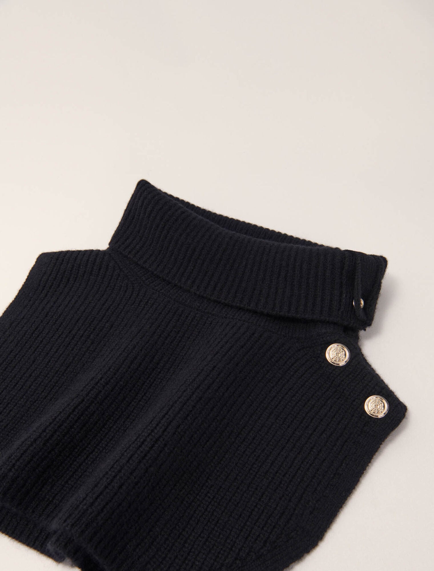 Maje Discount / Button-up wool mix collar wrap